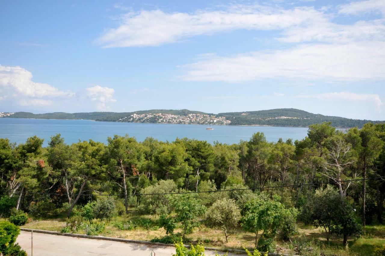 Apartment Sandra Trogir Buitenkant foto