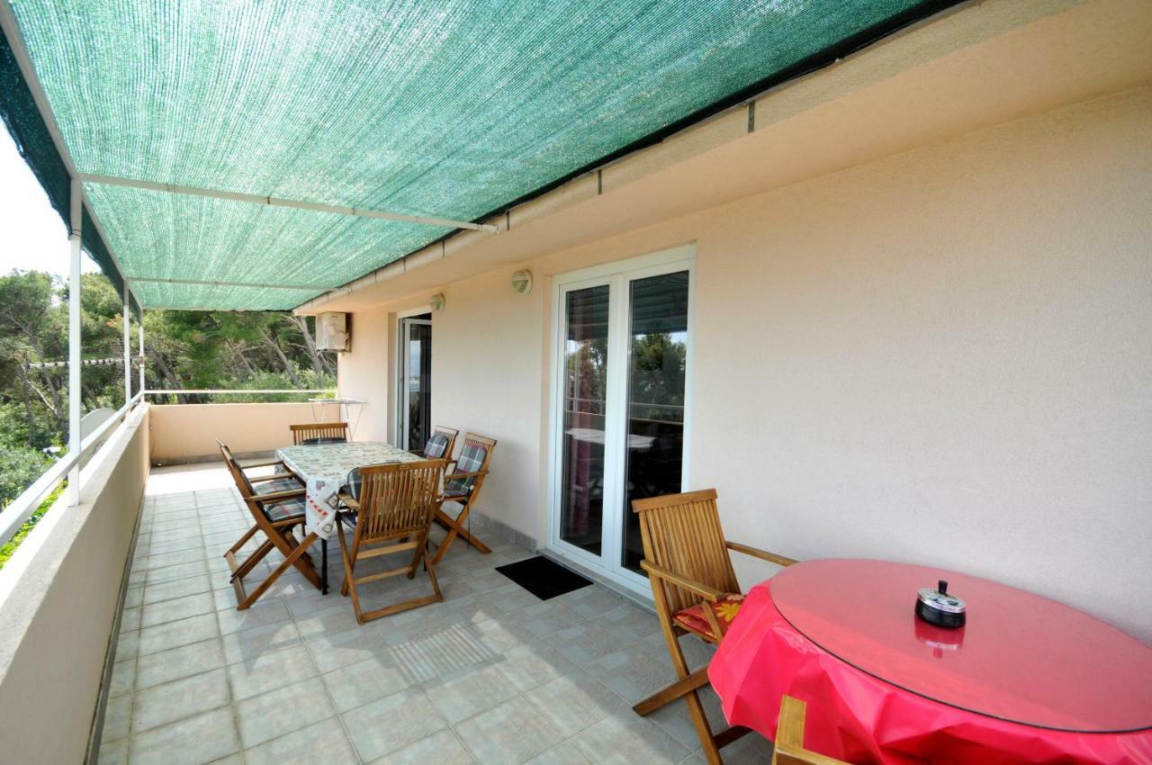 Apartment Sandra Trogir Buitenkant foto