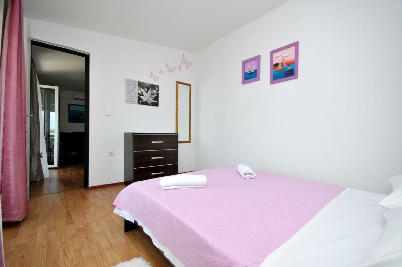 Apartment Sandra Trogir Buitenkant foto