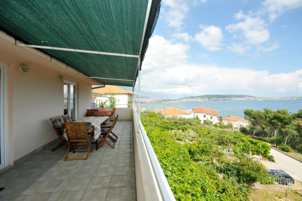 Apartment Sandra Trogir Buitenkant foto