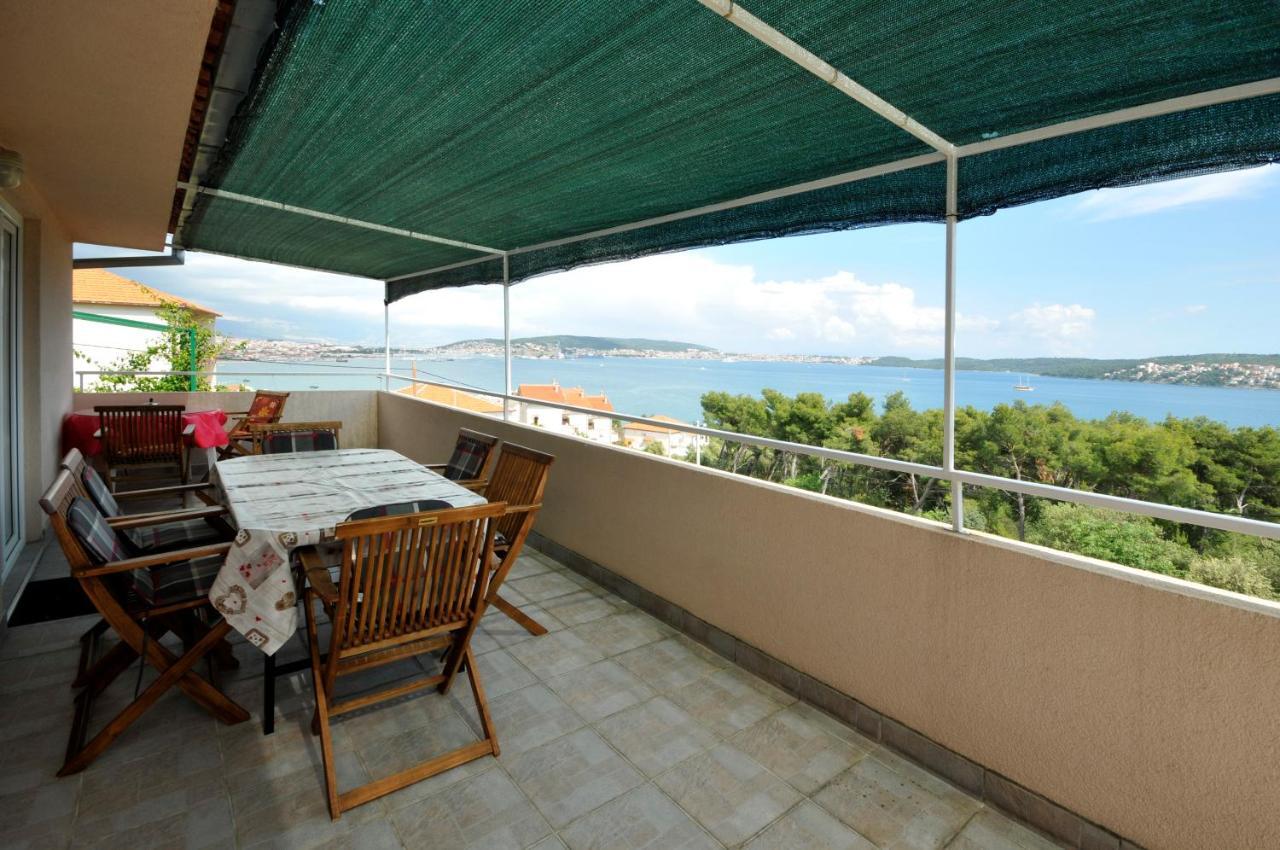 Apartment Sandra Trogir Buitenkant foto
