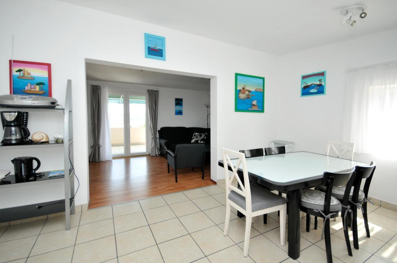 Apartment Sandra Trogir Buitenkant foto